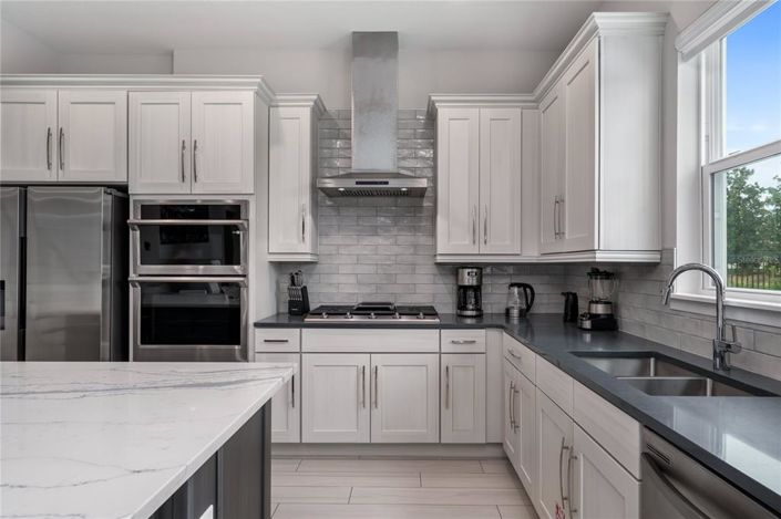 Image No.39-6 Bed House for sale