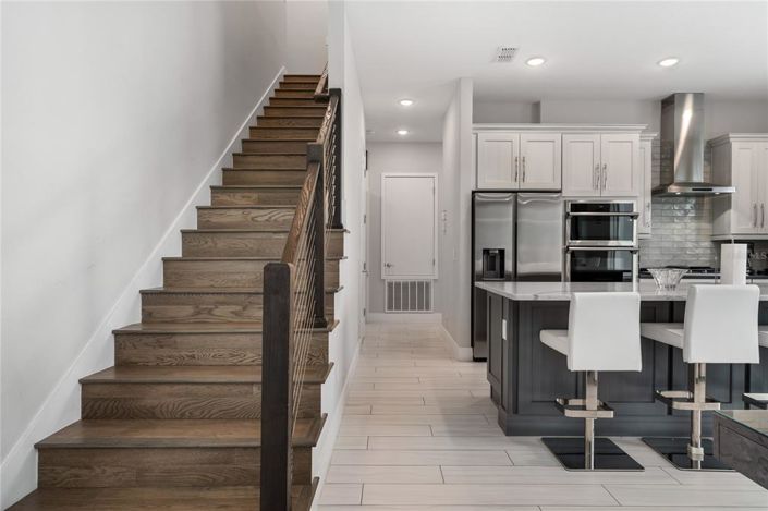 Image No.40-6 Bed House for sale