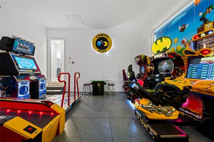 Image No.46-6 Bed House for sale