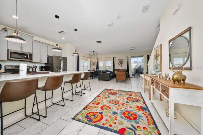 Image No.10-5 Bed Townhouse for sale