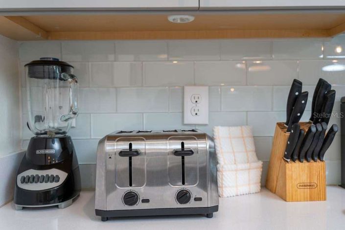 Image No.16-5 Bed Townhouse for sale