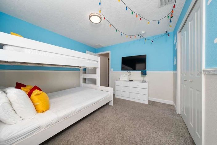 Image No.19-5 Bed Townhouse for sale