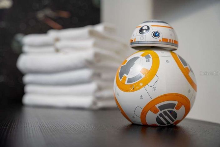 Image No.24-5 Bed Townhouse for sale