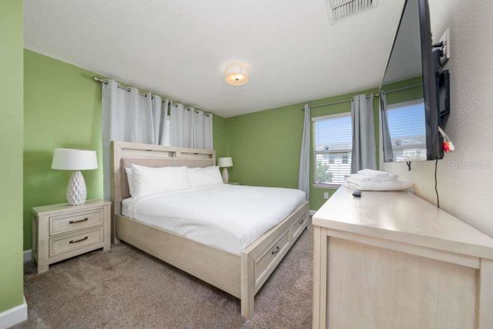 Image No.36-5 Bed Townhouse for sale