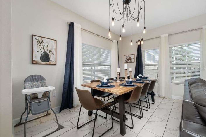 Image No.9-5 Bed Townhouse for sale