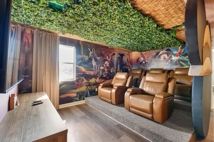 Image No.27-6 Bed House for sale