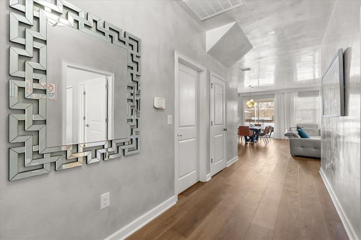 Image No.32-6 Bed House for sale