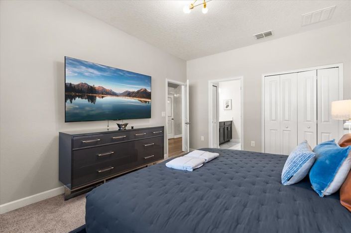 Image No.38-6 Bed House for sale