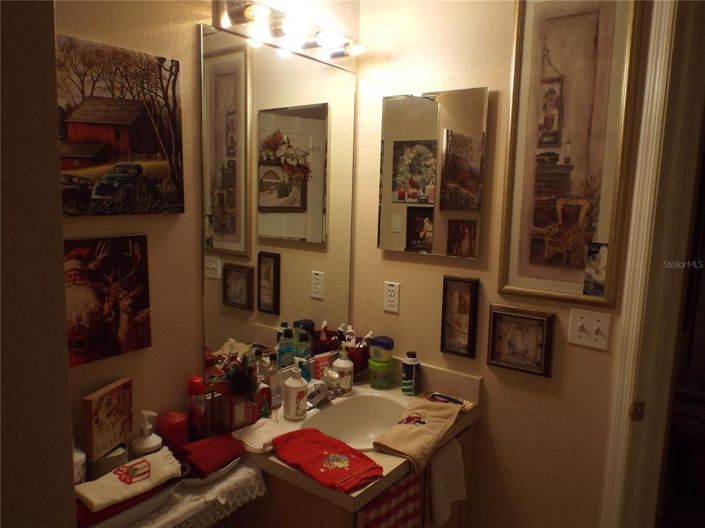 Image No.13-3 Bed House for sale