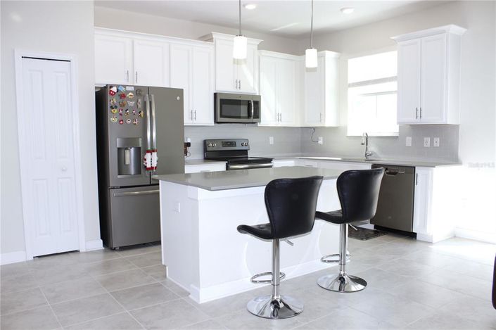 Image No.6-3 Bed Townhouse for sale