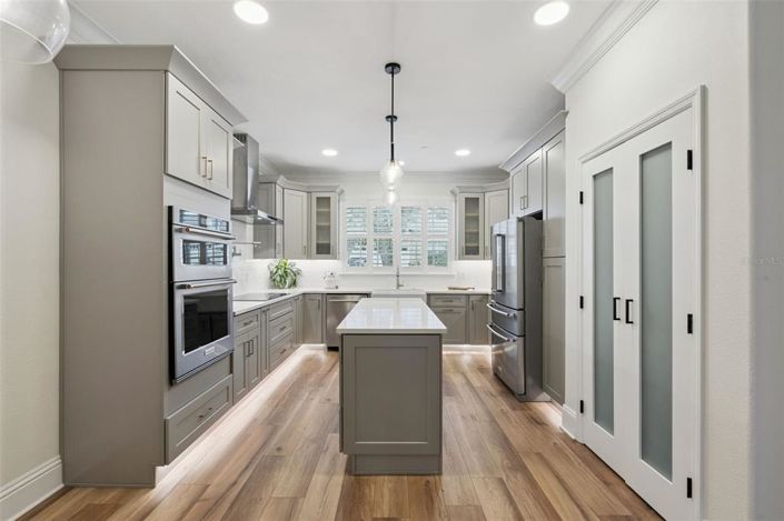 Image No.12-3 Bed Townhouse for sale