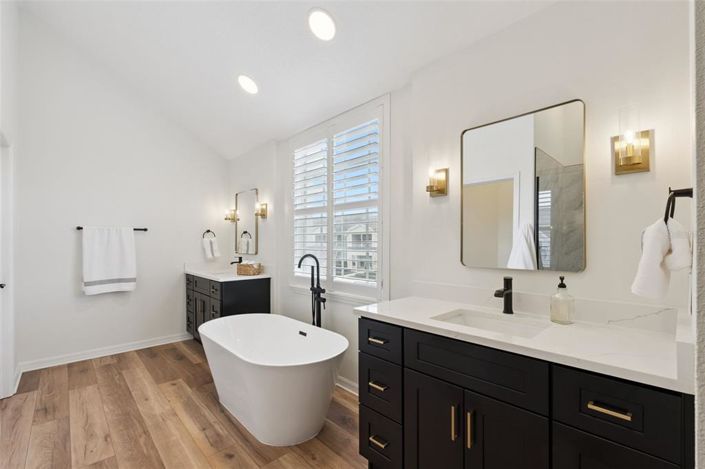 Image No.18-3 Bed Townhouse for sale