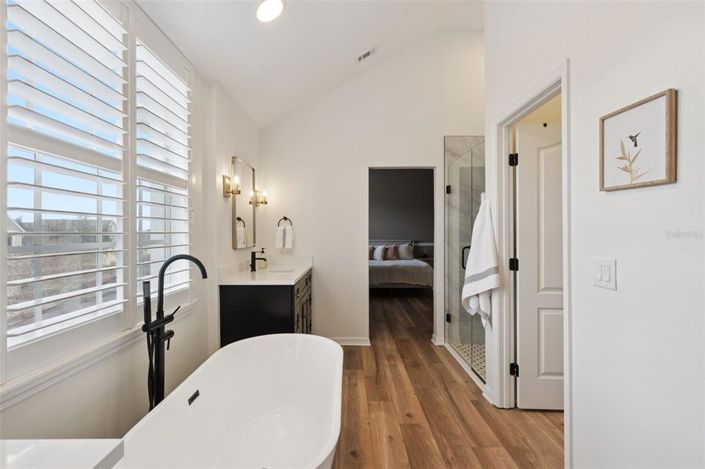 Image No.20-3 Bed Townhouse for sale