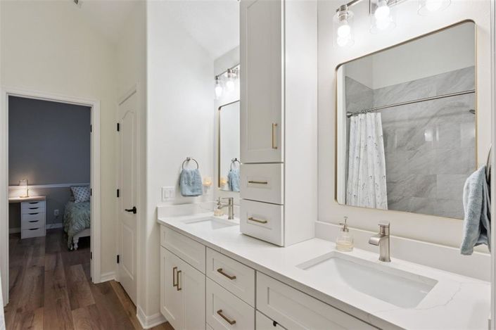 Image No.26-3 Bed Townhouse for sale