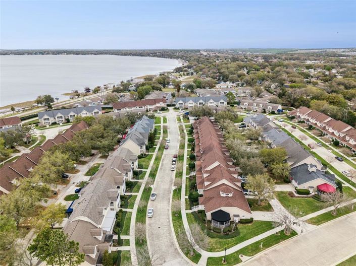 Image No.38-3 Bed Townhouse for sale