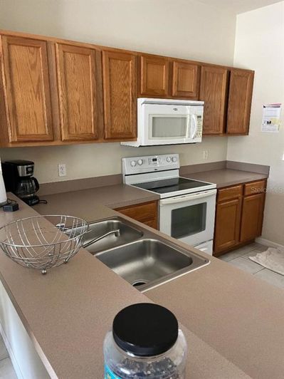 Image No.2-Maison de ville de 3 chambres à vendre à Saint John