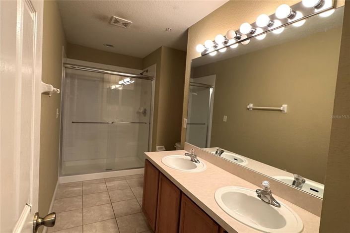 Image No.20-3 Bed Townhouse for sale