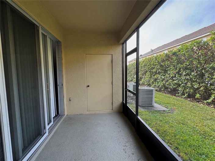 Image No.29-3 Bed Townhouse for sale