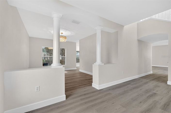 Image No.10-4 Bed House for sale