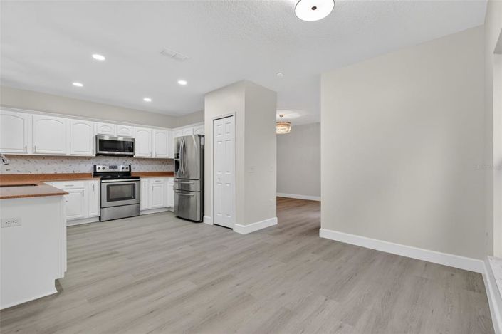 Image No.17-4 Bed House for sale