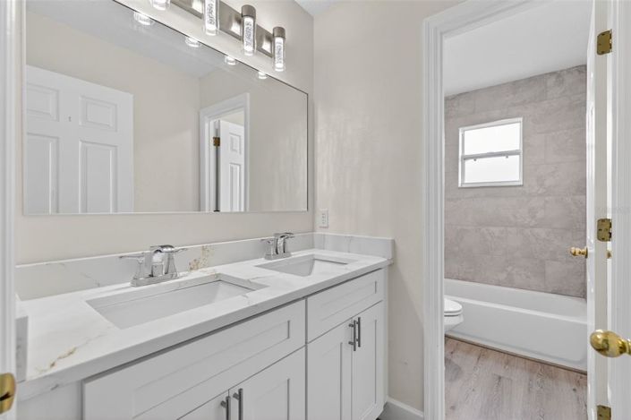 Image No.28-4 Bed House for sale