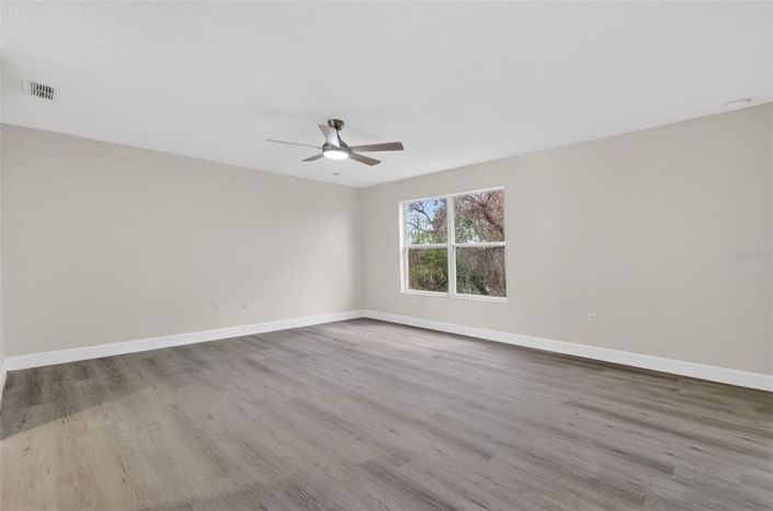 Image No.45-4 Bed House for sale