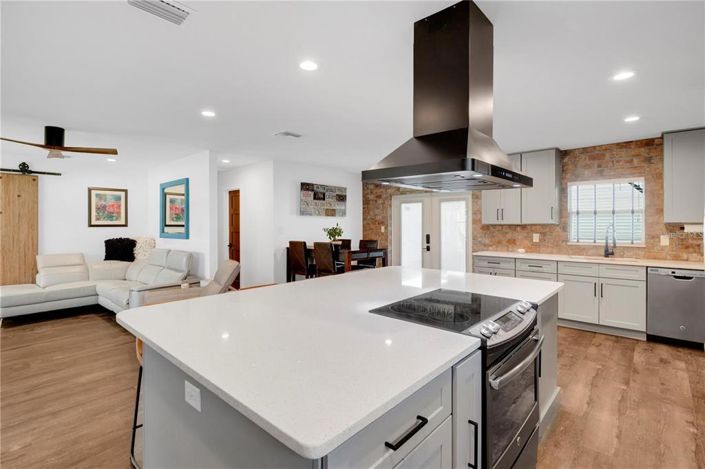 Image No.10-4 Bed House for sale