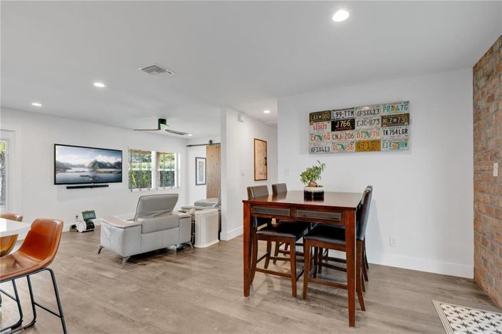 Image No.13-4 Bed House for sale