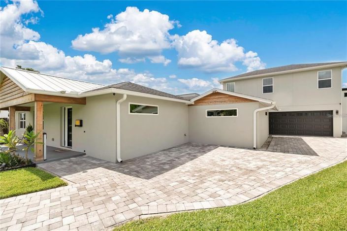 Image No.3-4 Bed House for sale