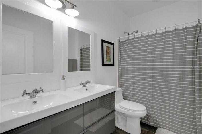 Image No.31-4 Bed House for sale