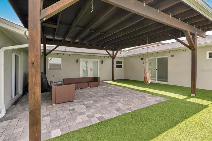 Image No.32-4 Bed House for sale