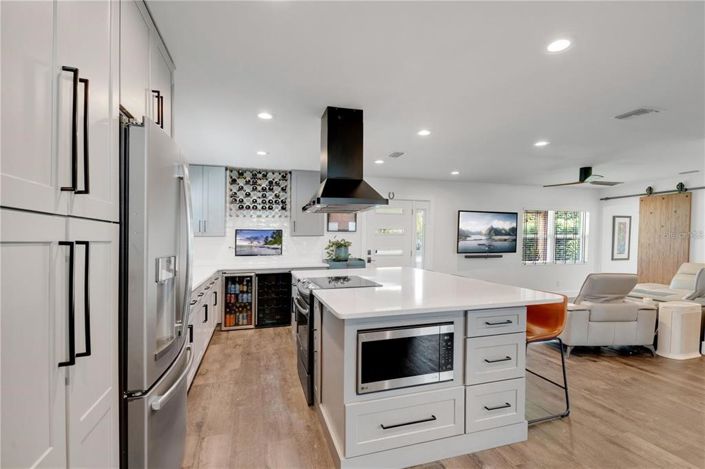 Image No.6-4 Bed House for sale