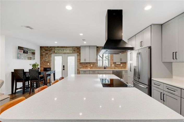 Image No.9-4 Bed House for sale