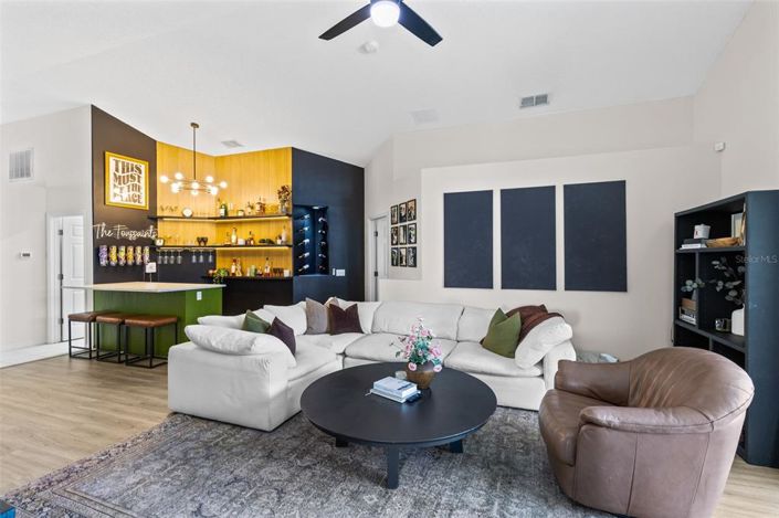 Image No.13-3 Bed House for sale