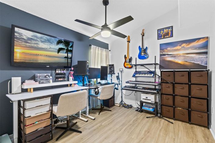 Image No.23-3 Bed House for sale