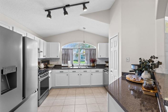 Image No.7-3 Bed House for sale