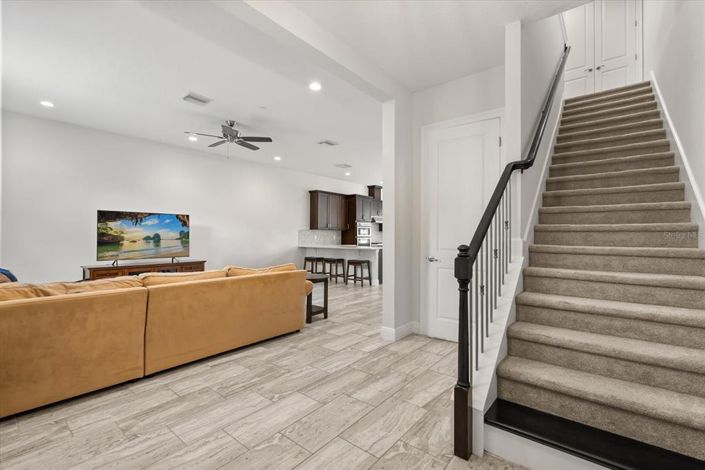 Image No.14-3 Bed Townhouse for sale