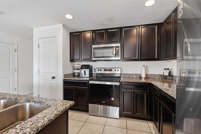 Image No.9-3 Bed House for sale