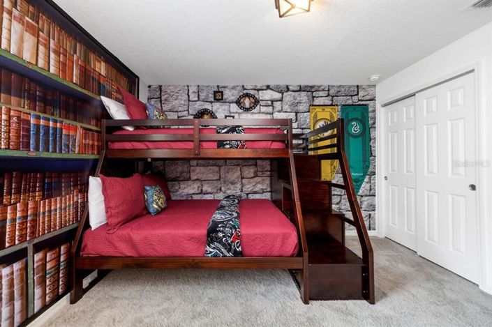 Image No.25-9 Bed House for sale