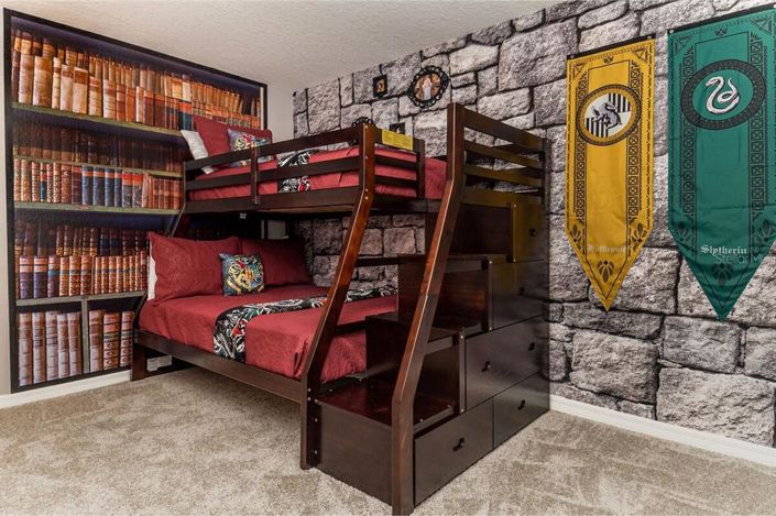 Image No.7-9 Bed House for sale