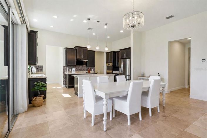 Image No.7-4 Bed House for sale