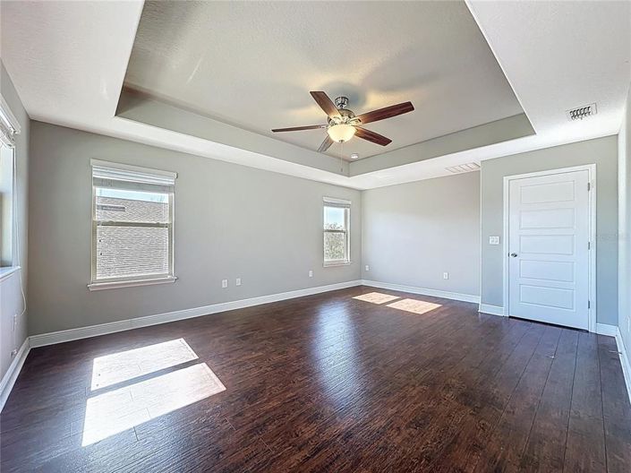 Image No.30-4 Bed House for sale