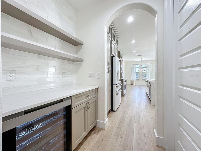 Image No.9-4 Bed House for sale