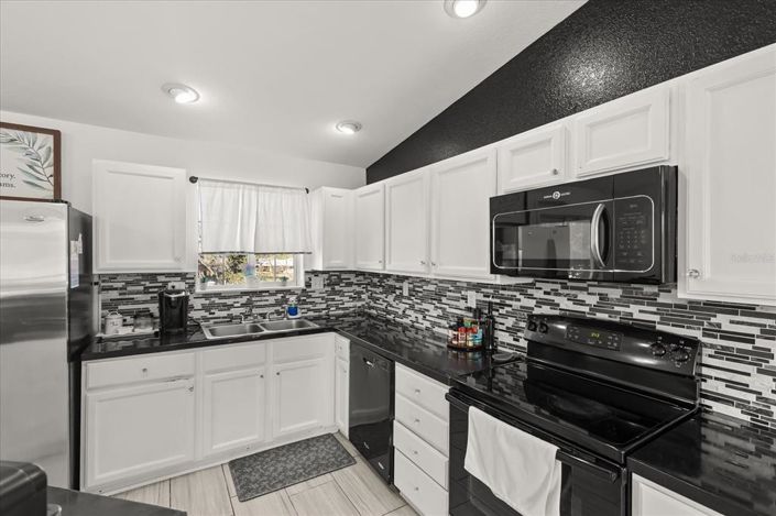 Image No.5-Maison de 5 chambres à vendre à Saint John