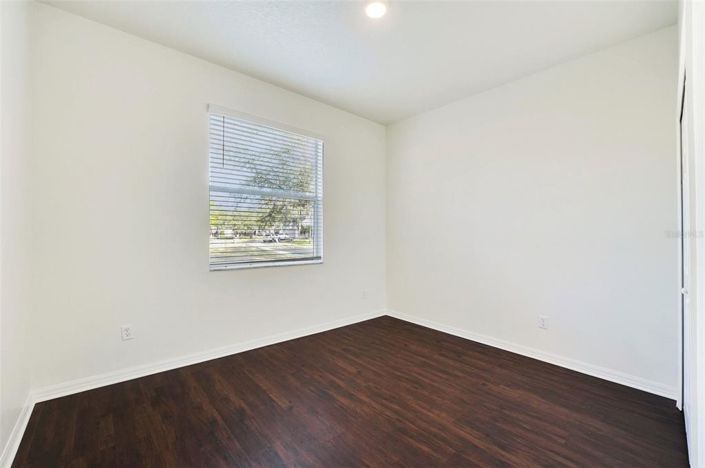 Image No.10-6 Bed House for sale