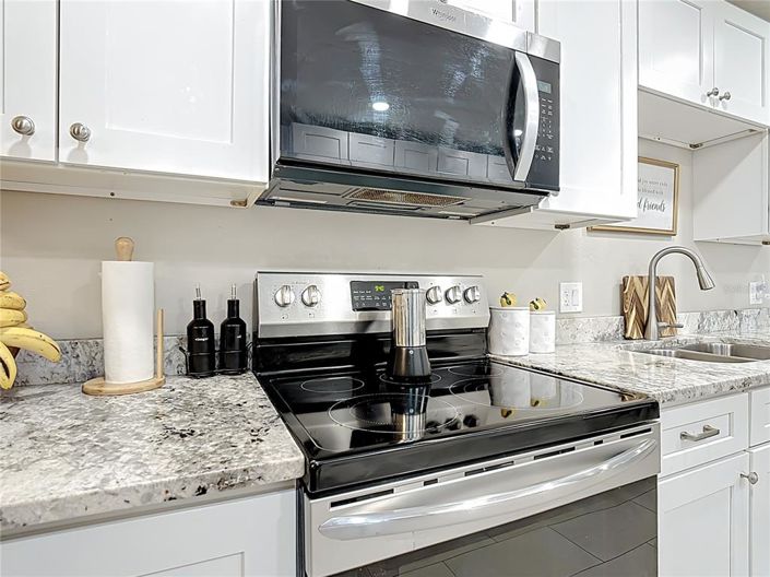 Image No.18-4 Bed House for sale