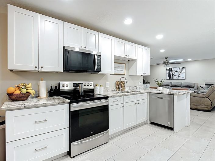 Image No.19-4 Bed House for sale