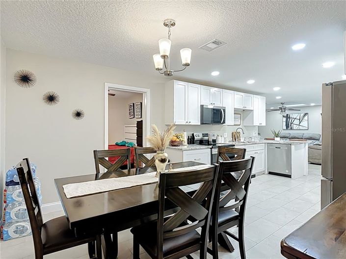 Image No.23-4 Bed House for sale