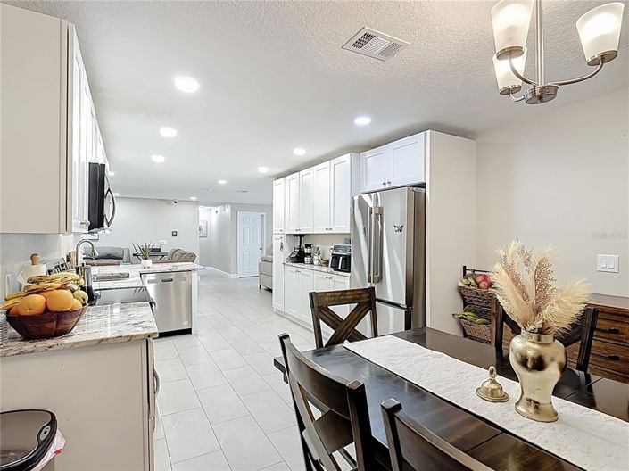 Image No.24-4 Bed House for sale