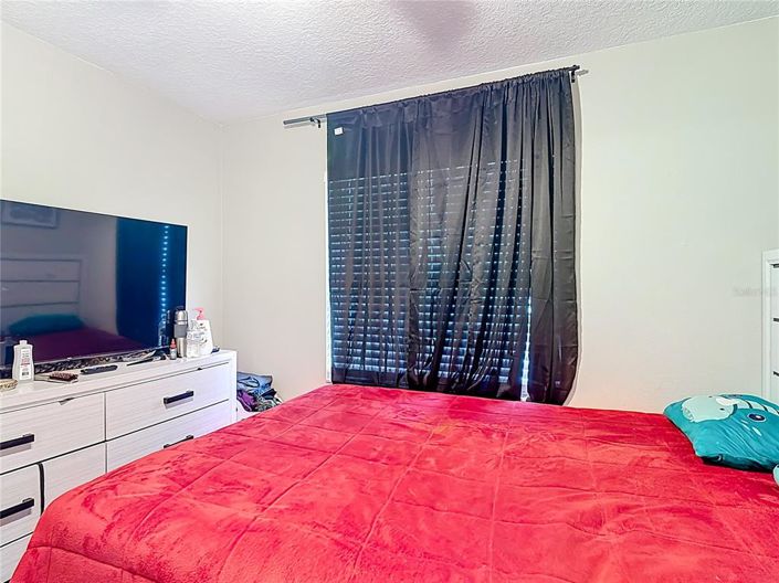 Image No.30-4 Bed House for sale